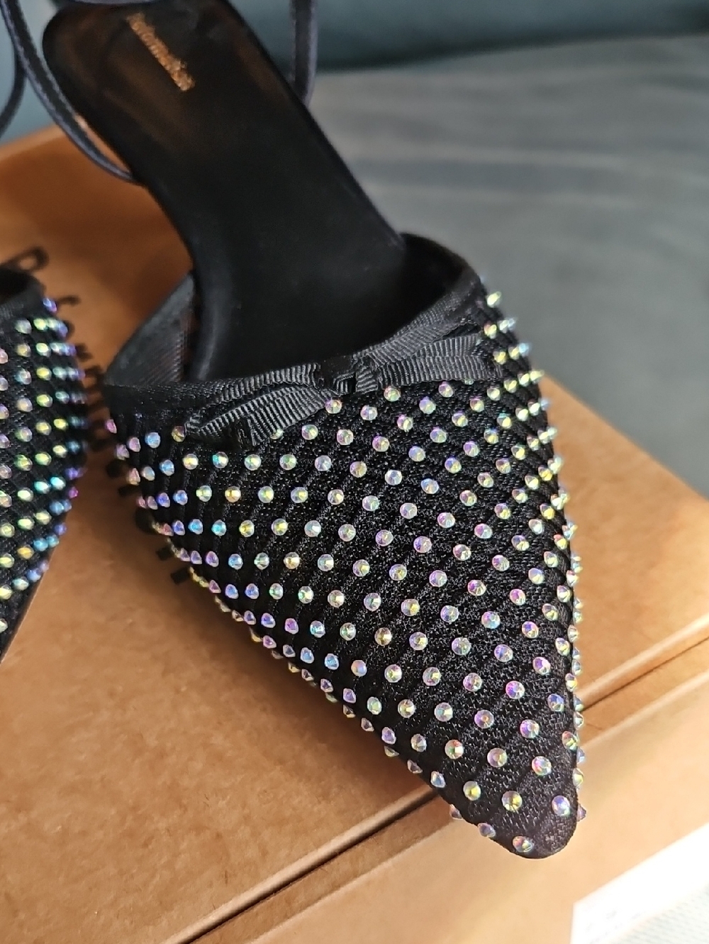 Reformation Wade Kitten Heel - Picture 2 of 9